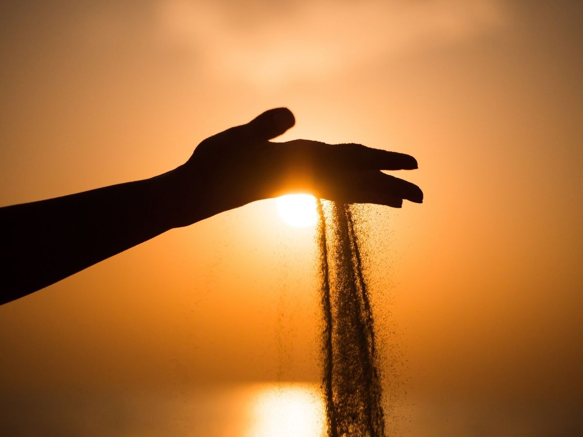 Stress, Sweat, and the Sun: The Real Reasons Filipino Men Lose Hair Early - andyou.ph
